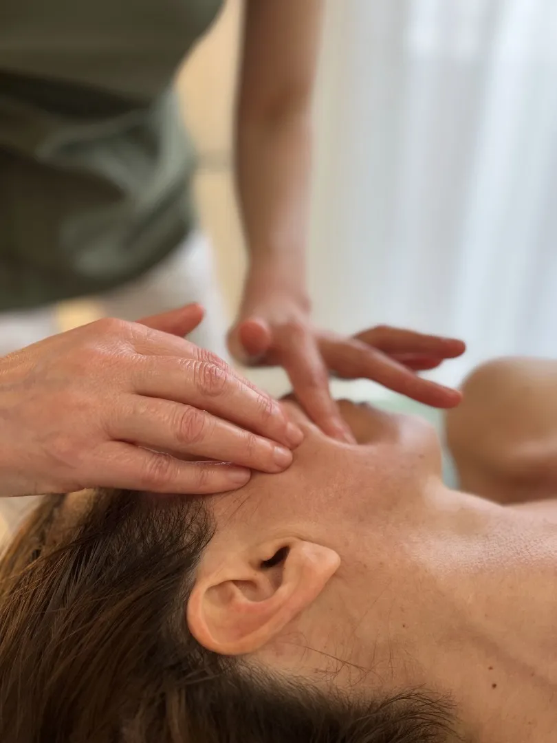 Hollywood Lifting Massage
